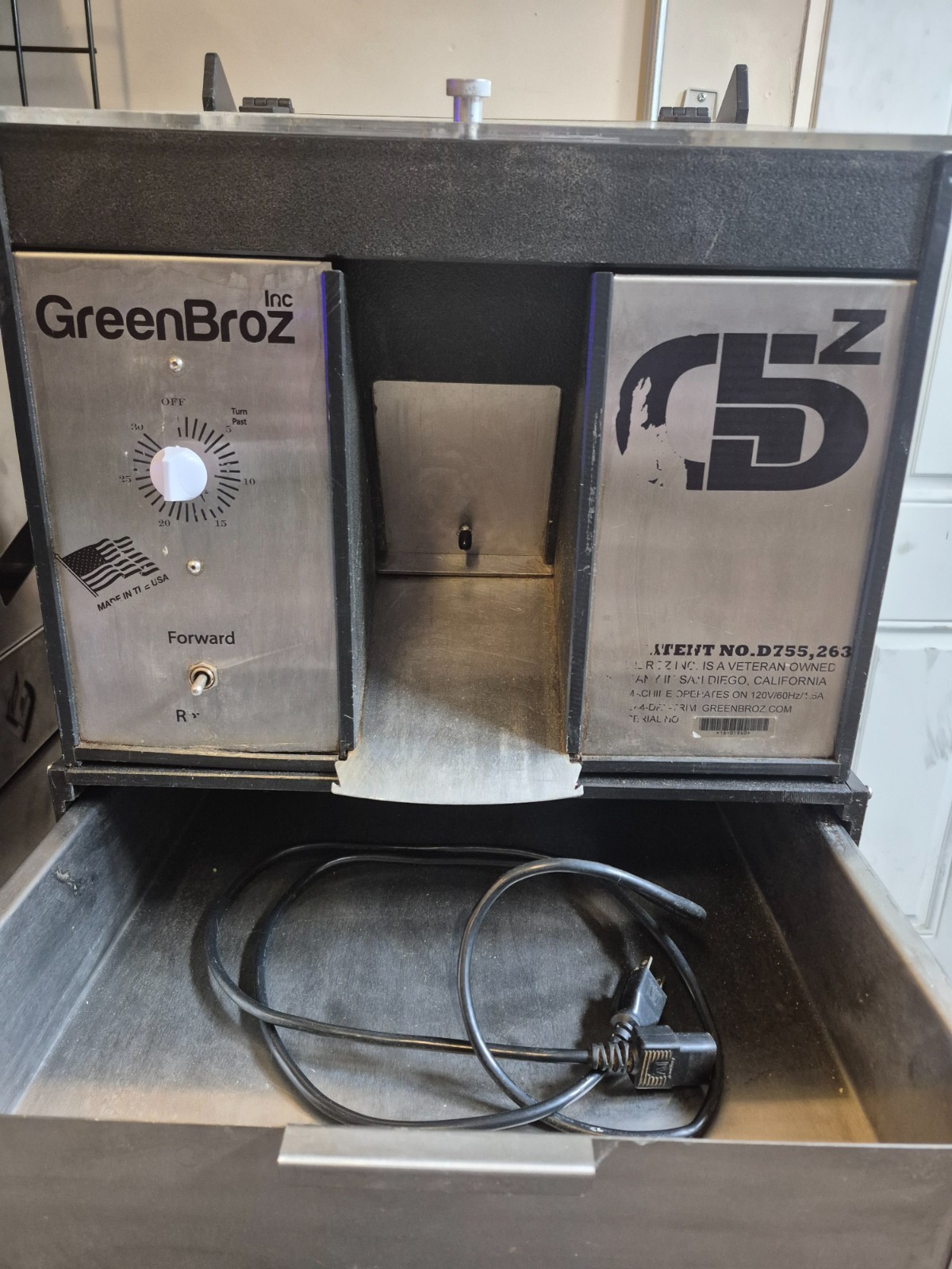 GREENBROZ 215 Dry Trimmer (Pre Owned)