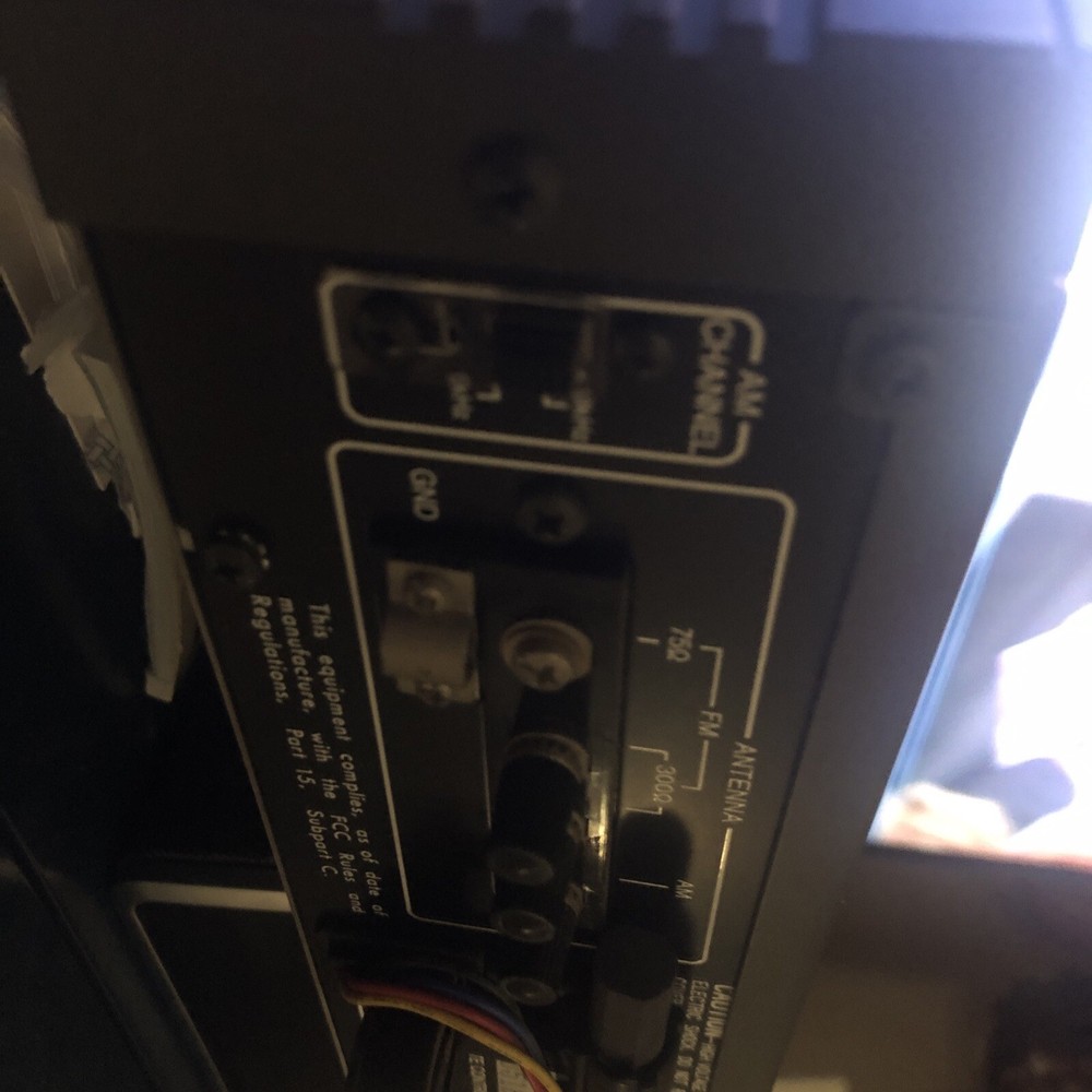 Sansui T-9 Quartz PLL Synthesizer Tuner