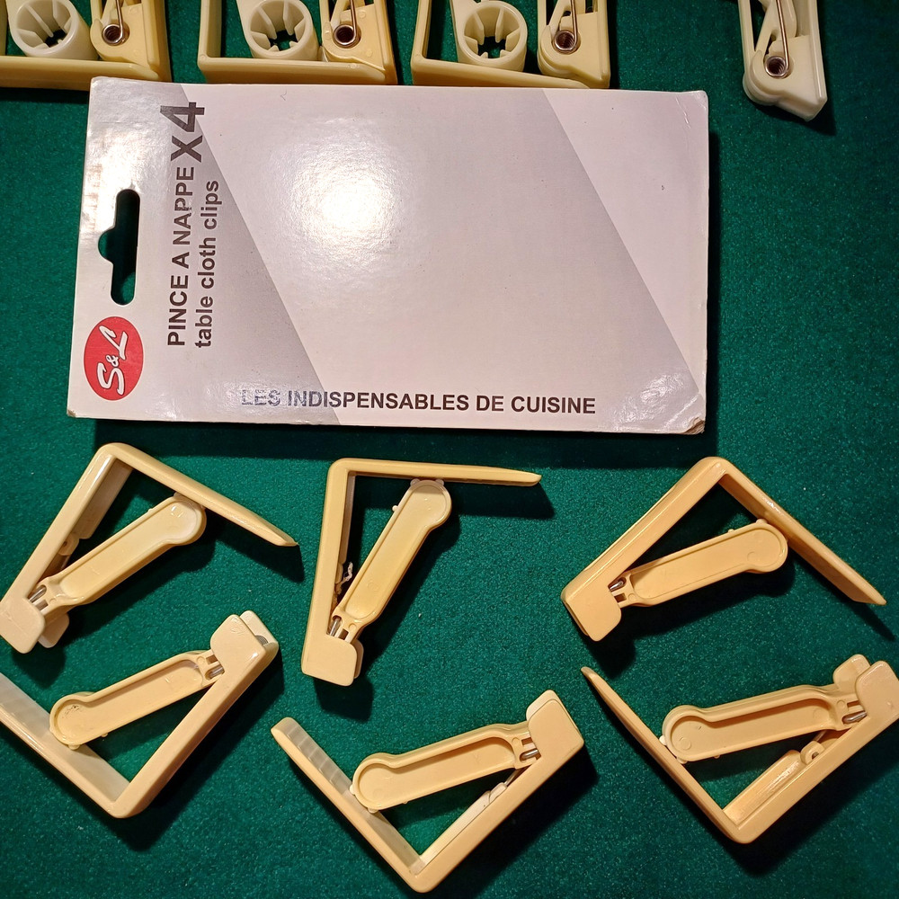 SPRING-LOADED TABLECLOTH CLIPS. SET of 17