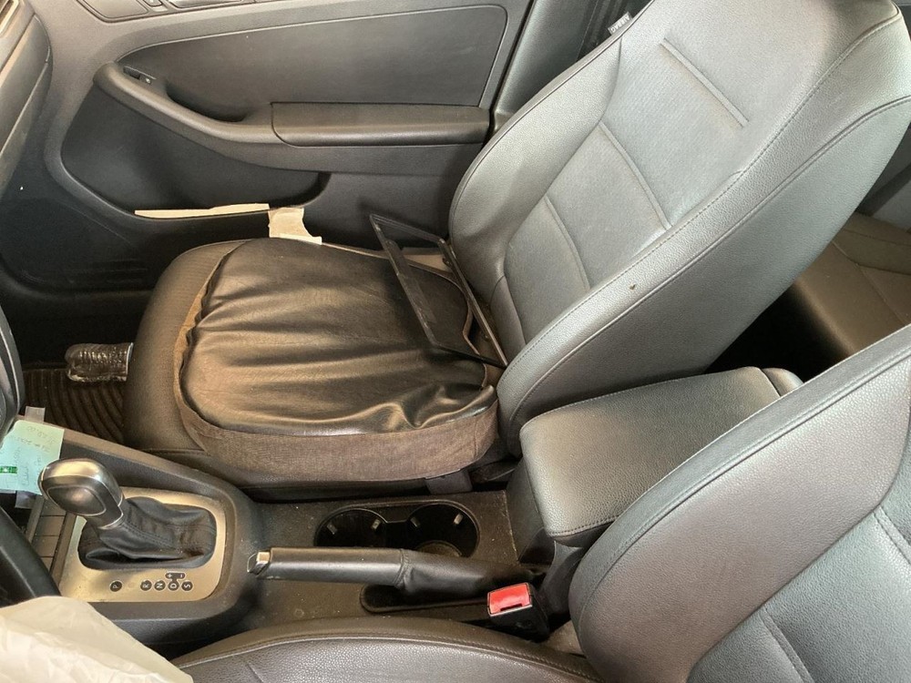 Fuse Box Engine Compartment Fits 12-22 PASSAT 4714784