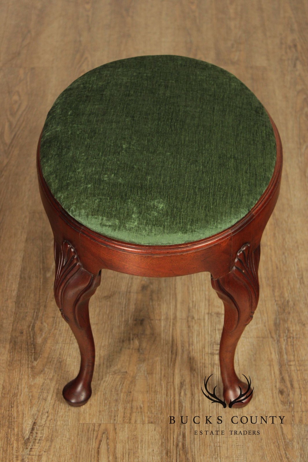 Hickory Chair Georgian Styler Carved Mahogany Vanity Bench Stool