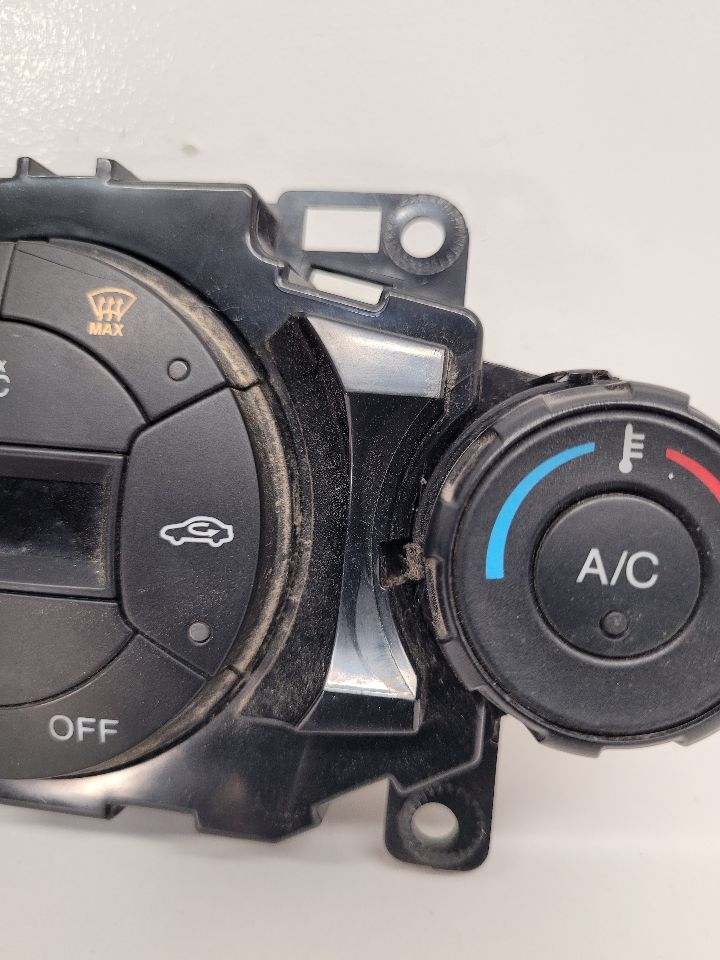 A/C Selector Switch fits 2016 Ford Fiesta w/AC automatic temperature contr