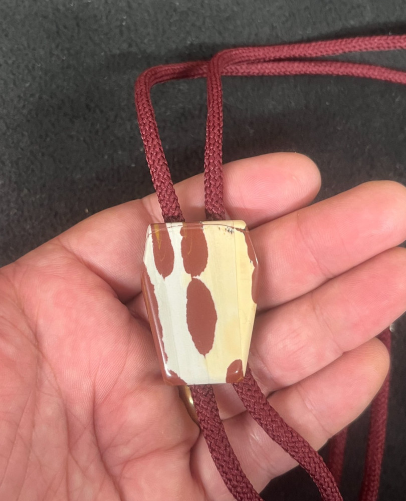 Mookaite Jasper Western Bolo Tie