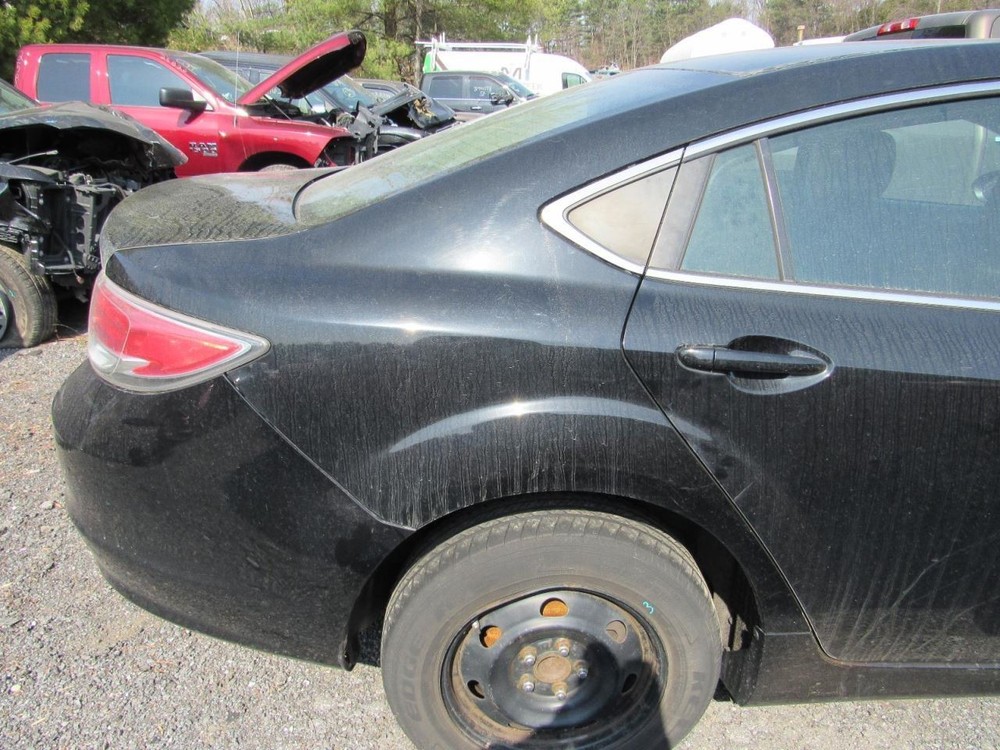 6 2013 Glove Box 1036858