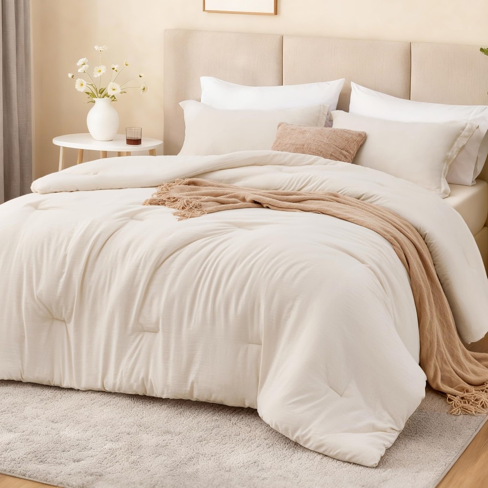 Beige Queen Comforter Set, 3-Piece Prewashed Bed Set with 1 Comforter (90 x 9...