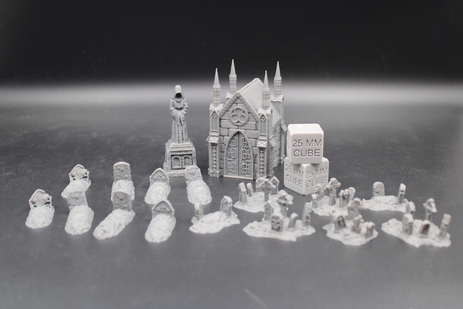 Tabletop Terrain Cemetery Mausoleum 17-Piece Set for 28mm RPG