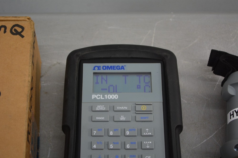 ^ Omega PCL1000 Handheld Multifunction Calibrator W/ Pressure Module Adapter