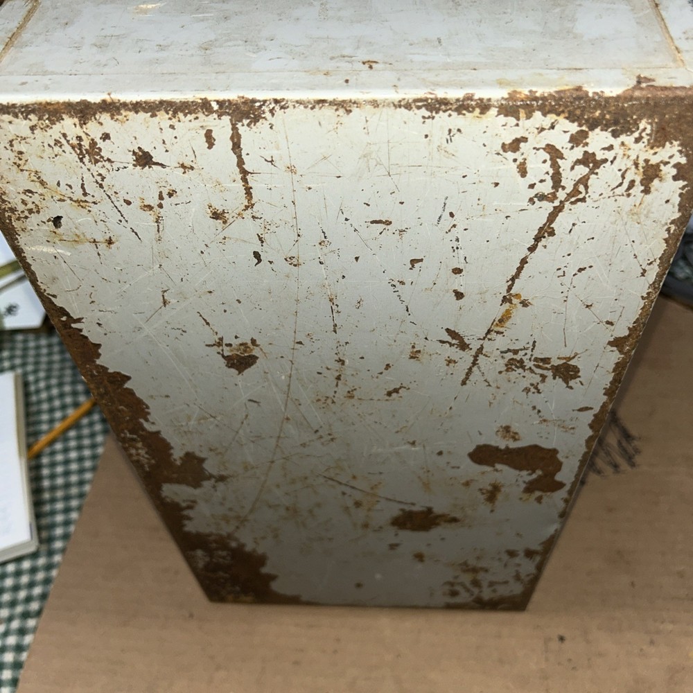 Porter cable router metal case