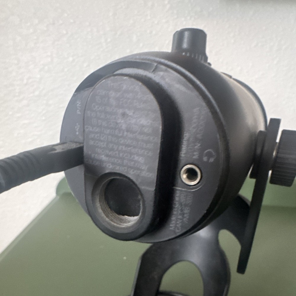 Blue Yeti USB Microphone Black Mute Volume Gain Multiple Polar Patterns