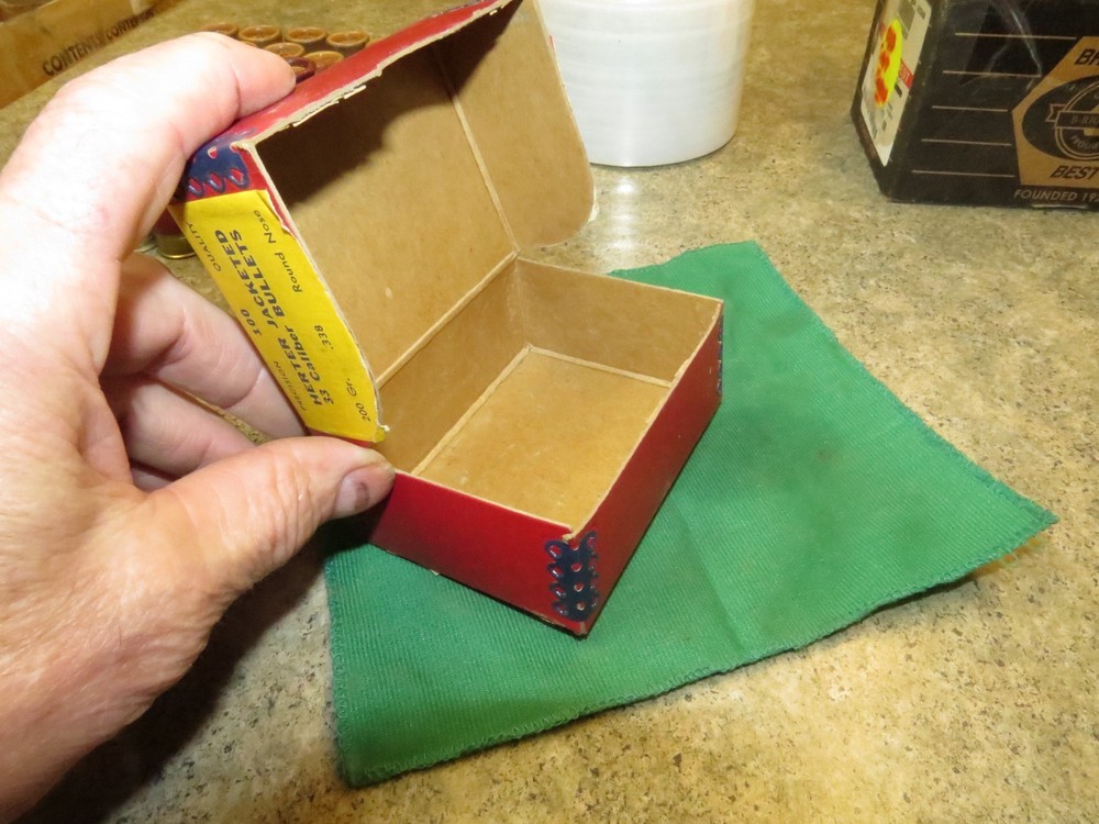 Vintage Herters 33 Caliber Jacketed Bullets, Empty Box