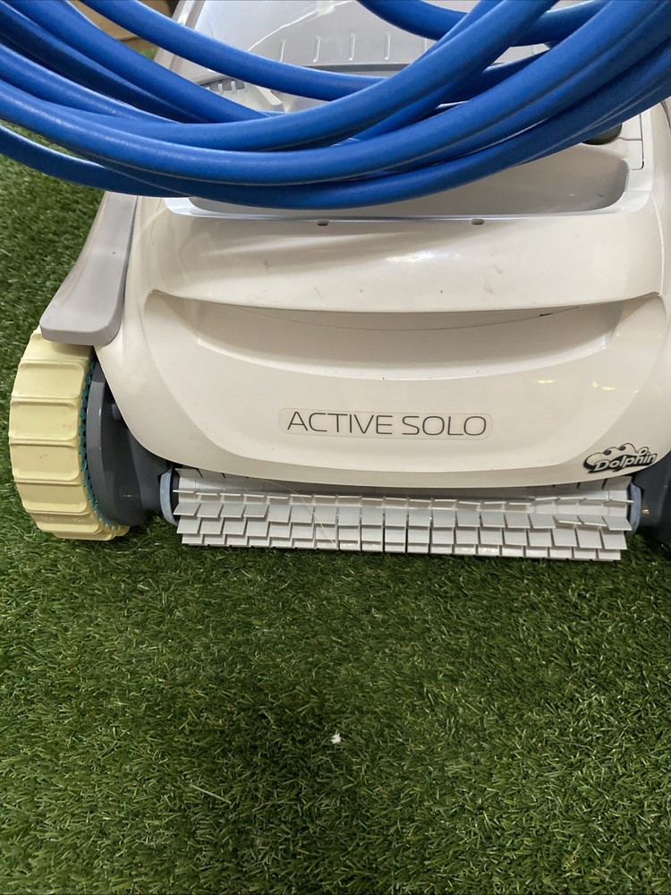Maytronics Dolphin Active Solo Pool Robot