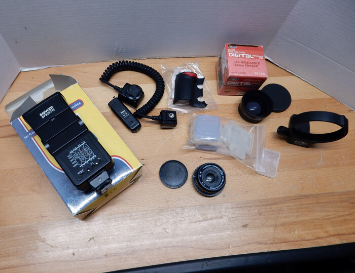 NIKON GRAB BAG - ACCESSORIES