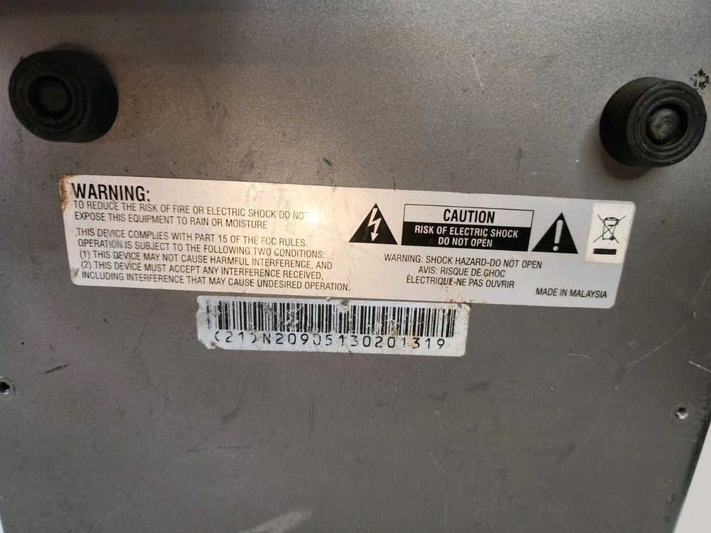 Numark X9 3-Channel Digital Scratch Mixer 24-Bit with Effects Powers On