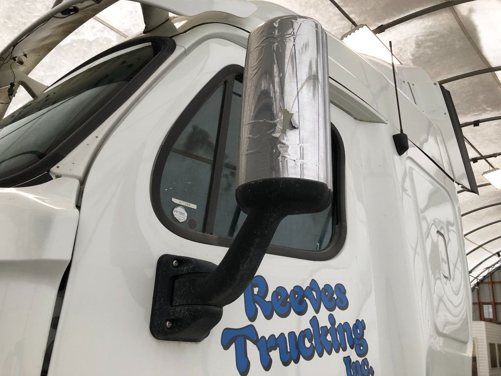 2008-2020 Freightliner CASCADIA POLY/CHROME Left/Driver Door Mirror - Used