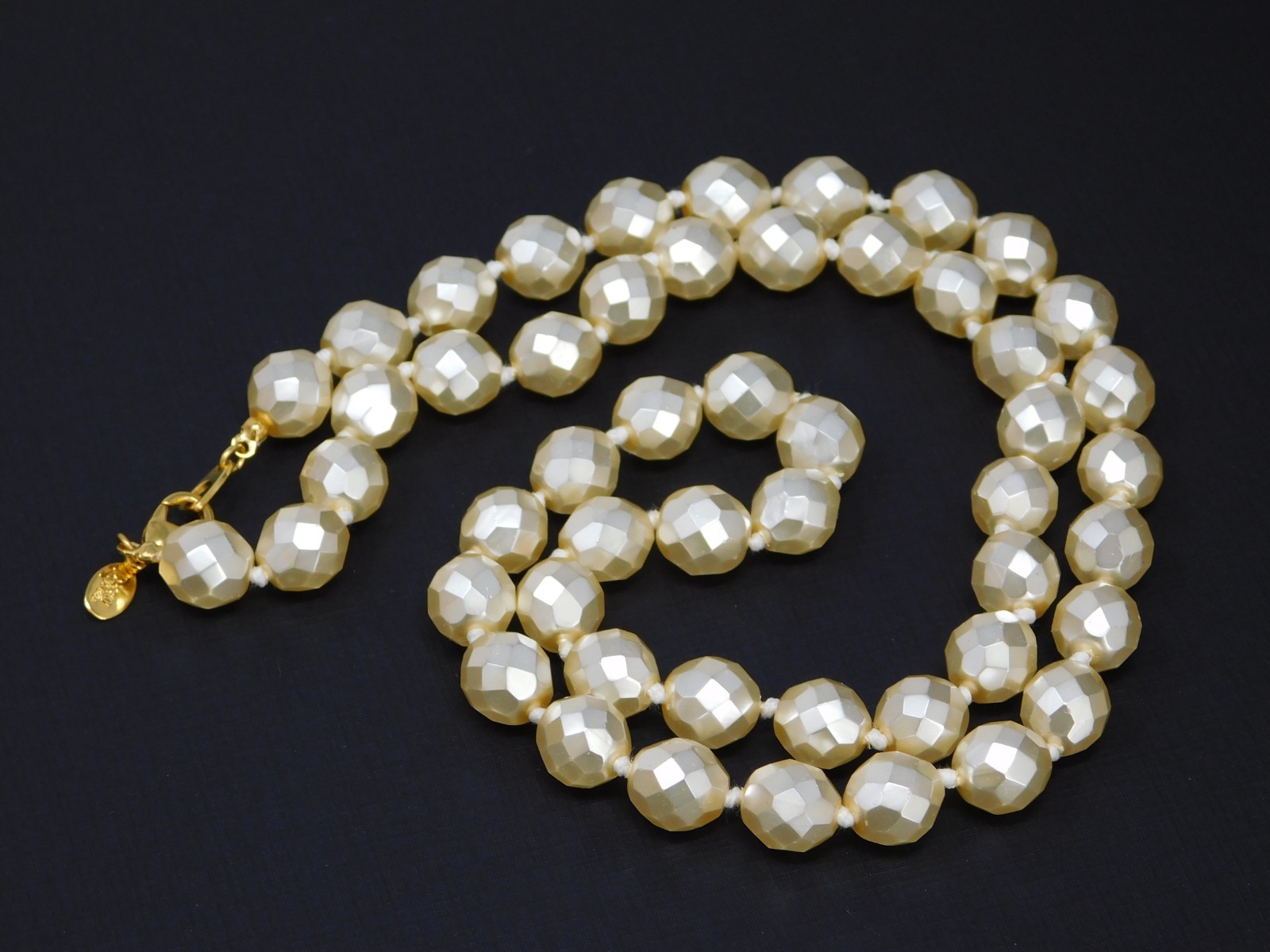 Vintage JOAN RIVERS Cream Hand Knotted Faceted Faux Pearl Glass Bead Necklace