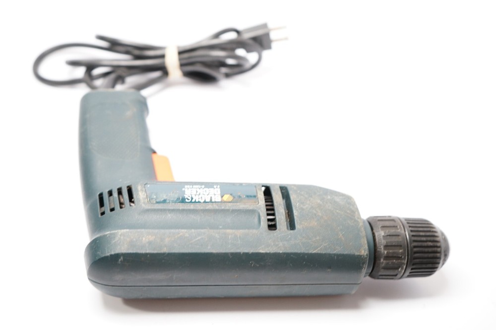 Black & Decker D2000 Model 7157 Corded Keyless Chuck 3/8" Drill