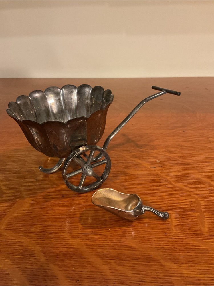 Raimond Silverplate Server Push Wagon Bowl Height 3-3/4” With Scoop.