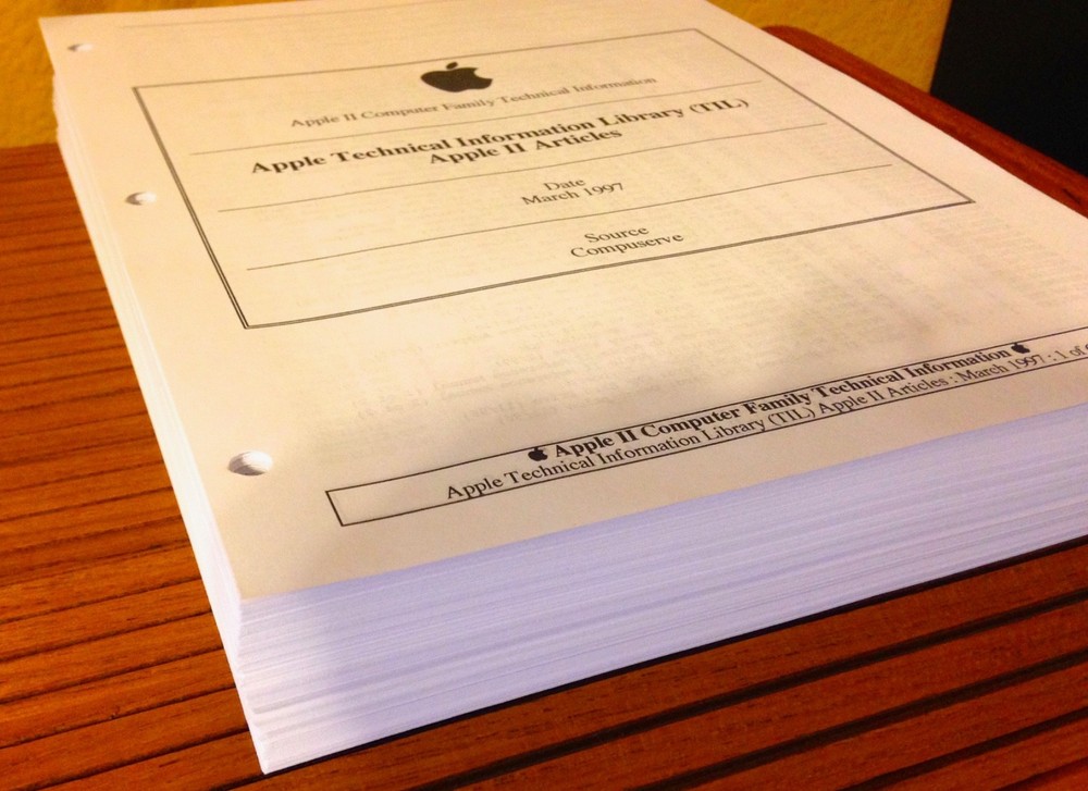 Apple II / Apple Technical Information Library 681 pages