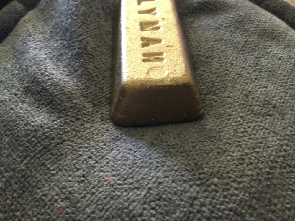 one+ pound gold bar (see discription)