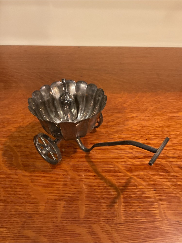 Raimond Silverplate  Server Push Wagon Bowl Height 3-3/4” With Scoop.