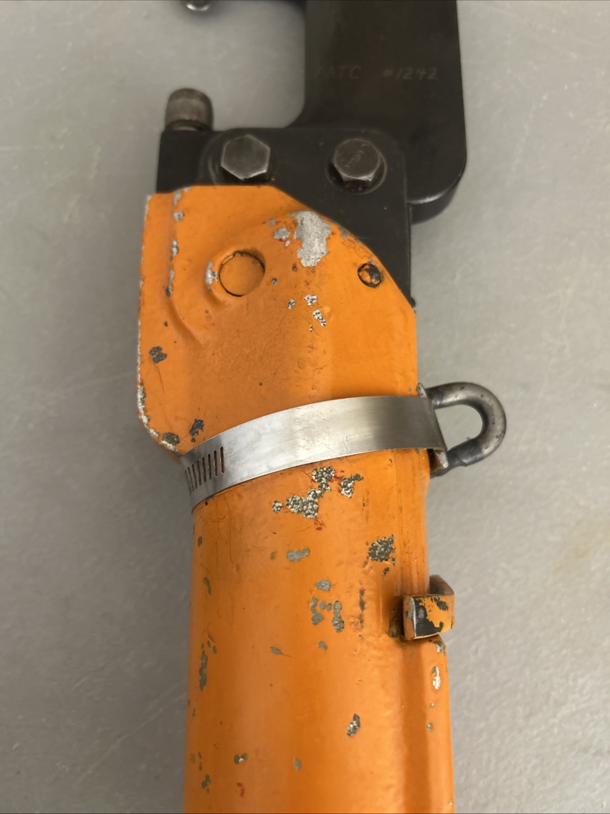 APT 720 Pneumatic Compression Rivet Squeezer air riveter aircraft