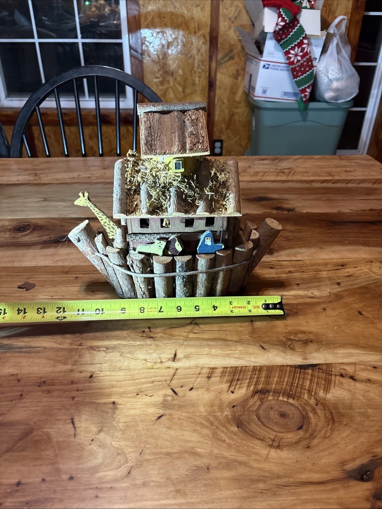 NOAHS ARK BIRDHOUSE