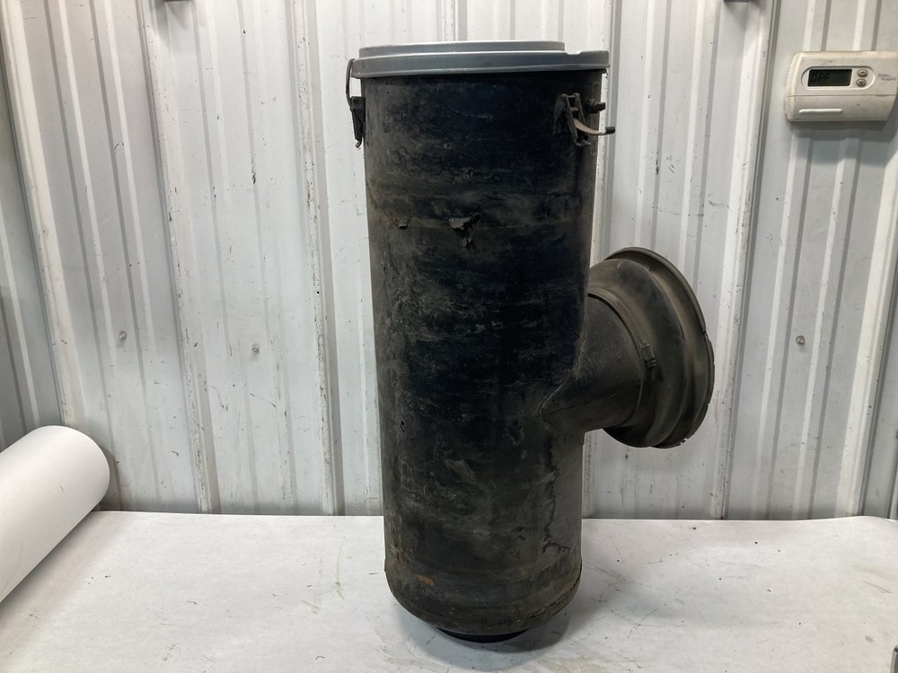 Mack CH600 Air Cleaner - Used