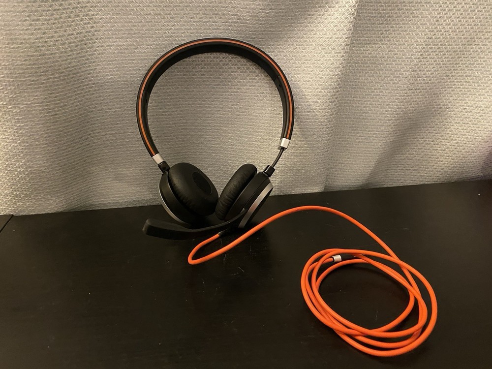 Jabra Evolve Headsets: Model HSC 017 Excellent Condition