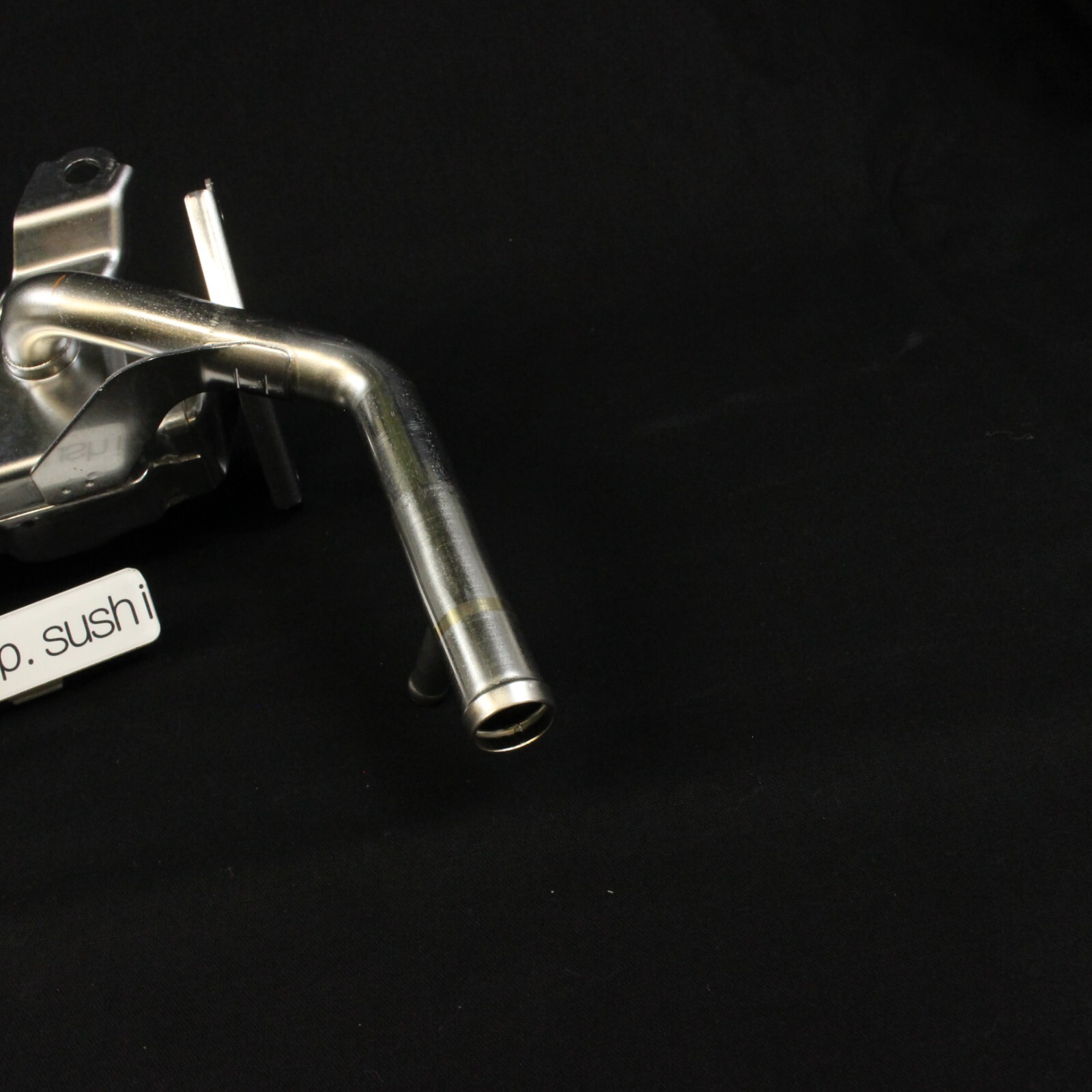 TOYOTA Genuine EGR Pipe Cooler LEXUS CT200H PRIUS ZVW30 ZVW35 ZVW41 25601-37010