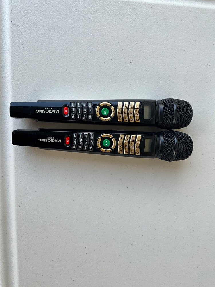 2 Magic Sing EX23DTH Microphone Karaoke on stage wireless Microphone Tested