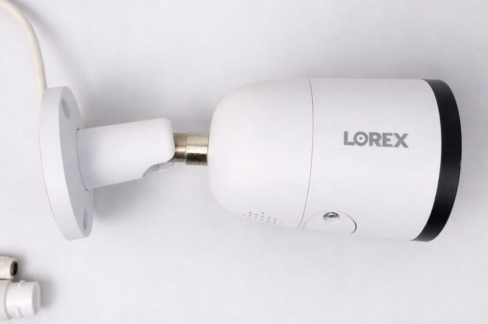 Lorex E893AB 4K Ultra HD Smart Deterrence IP Security Camera with Smart Motion