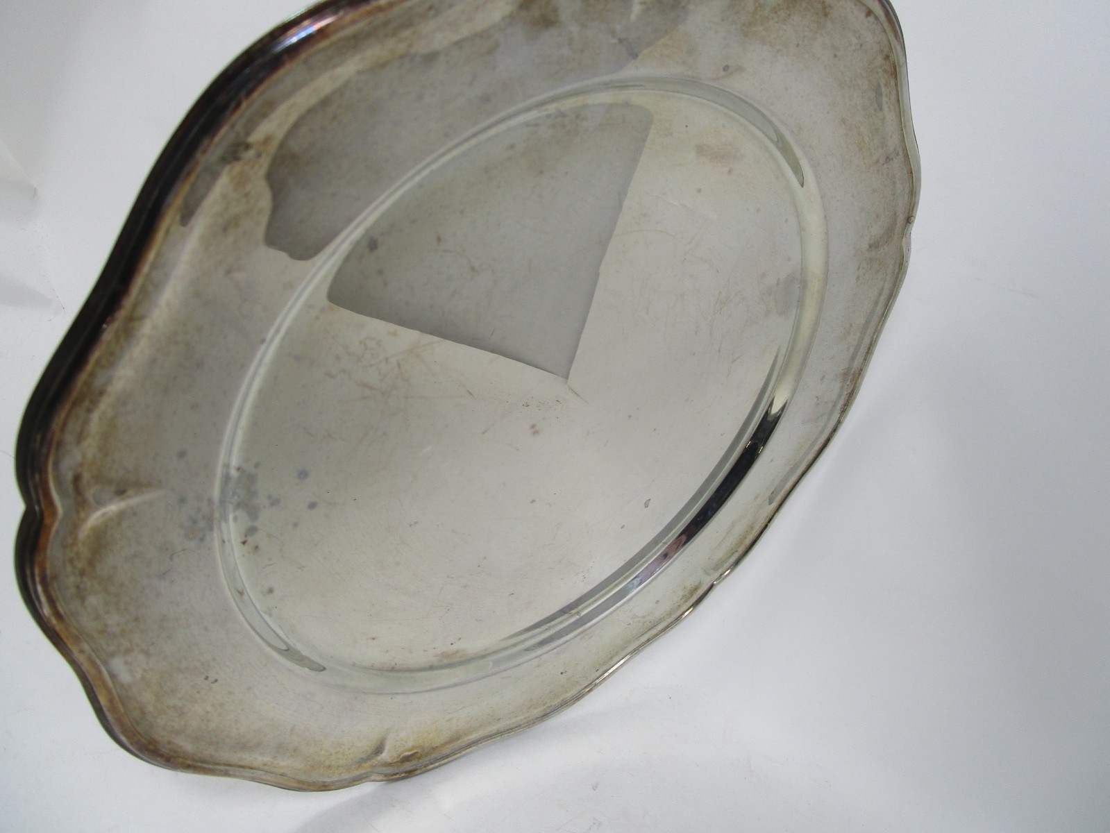 5 TOWLE Silverplate Chargers 11 3/4 inches