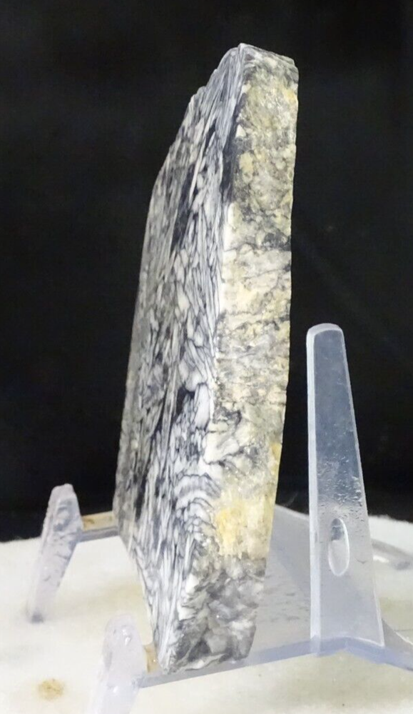 PINOLITH SLAB EXQUISITE PATTERN 4.8 X 4.3 X .47 APPEARS SOLID