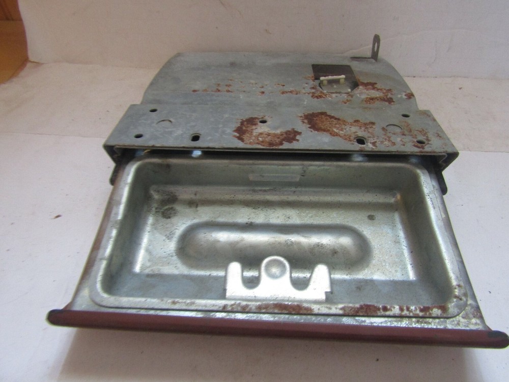 69 MERCURY FORD ASHTRAY NOS