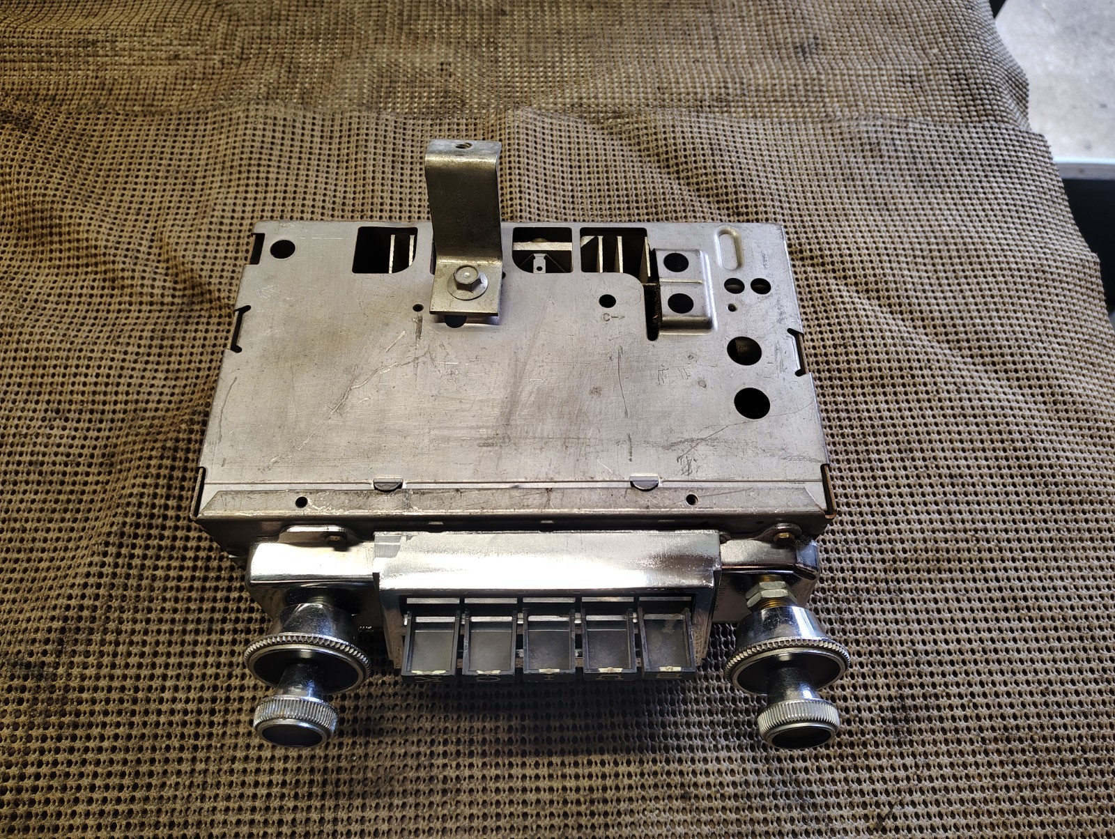 1964 Buick Skylark Special Deluxe Sport Wagon Factory AM Radio 980649 WORKS!