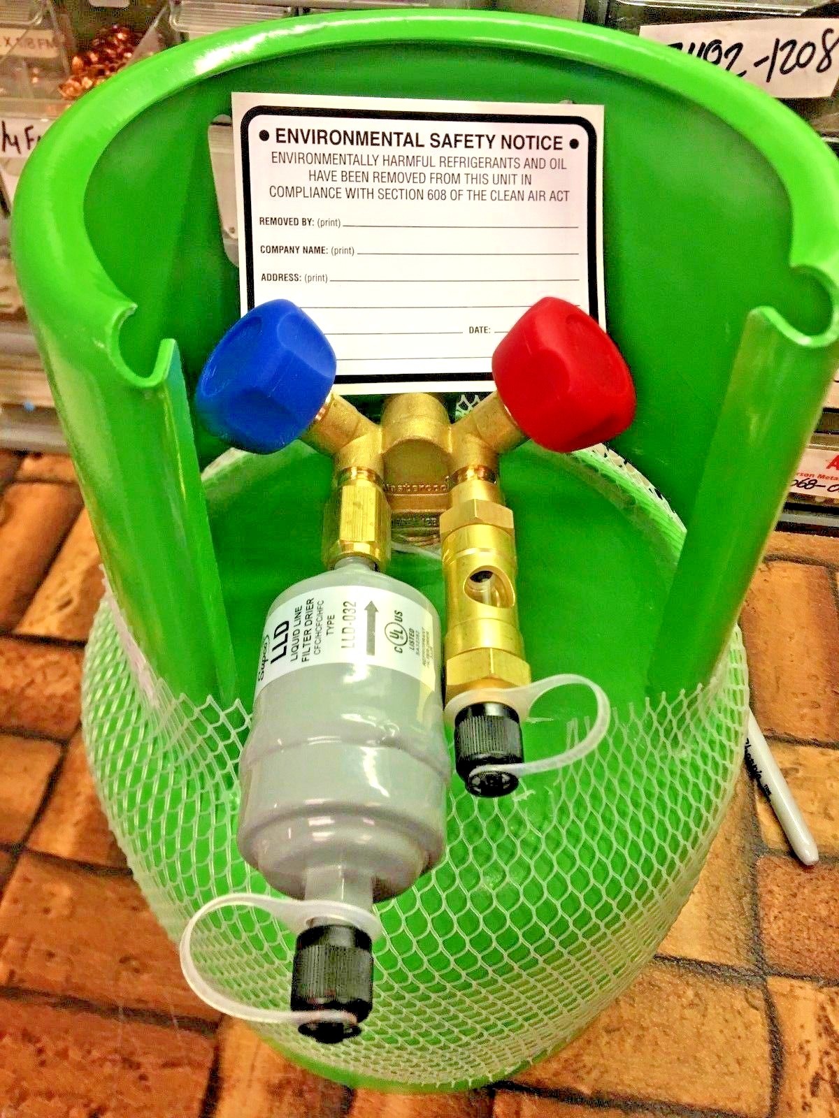 Refrigerant Recovery Tank, 6L/13.2Lbs., Liquid Capacity, Liquid & Vapor Y Valve