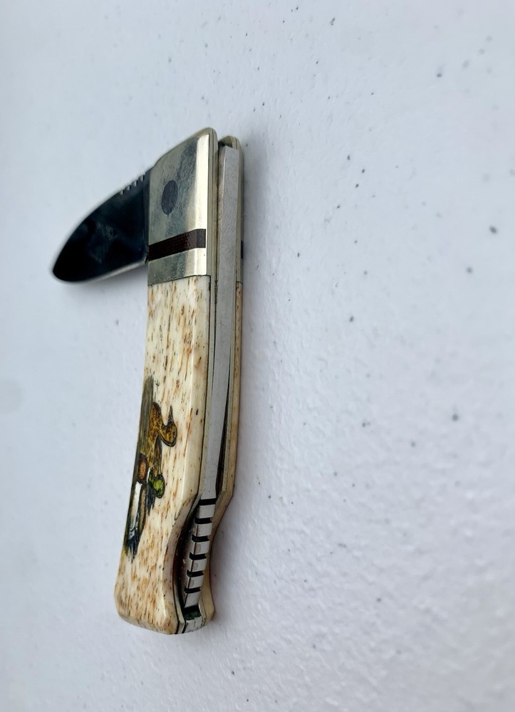 Vintage Precise Mountain Shadows Custom Scrimshaw Lockback Folding Knife