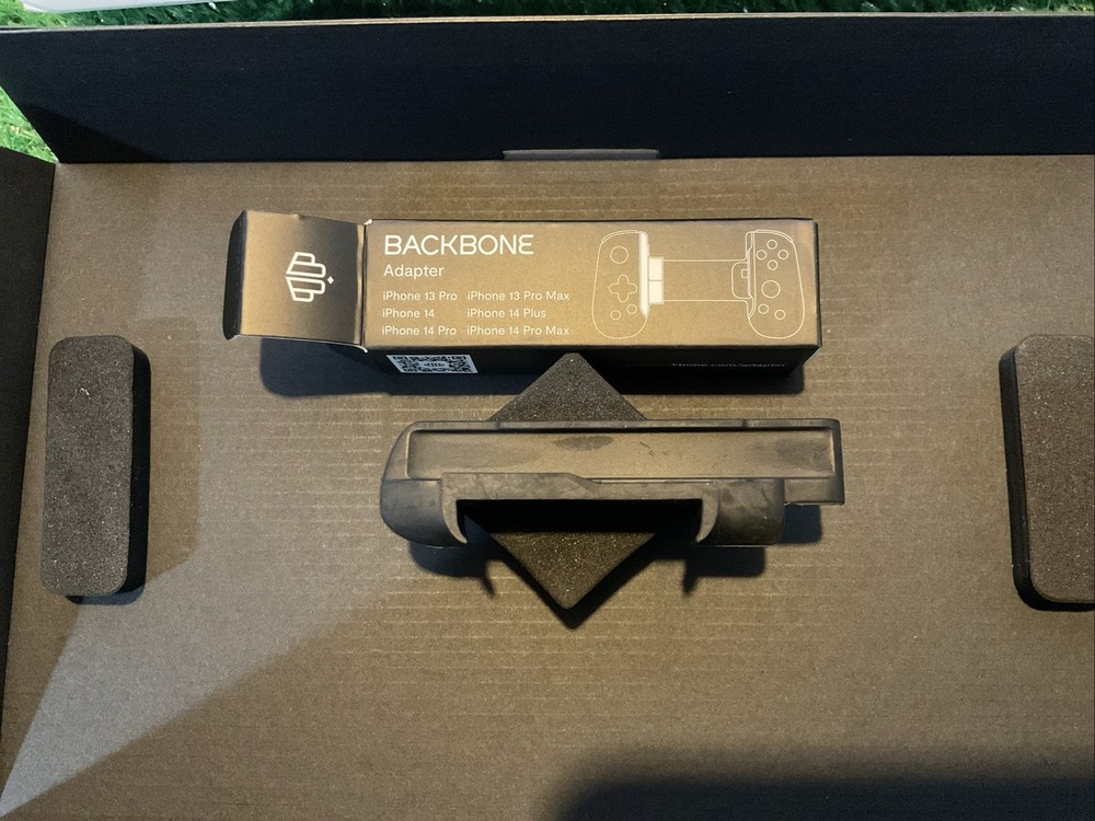 Backbone One Mobile Gaming Controller For iPhone Excellent Condition Plays Well