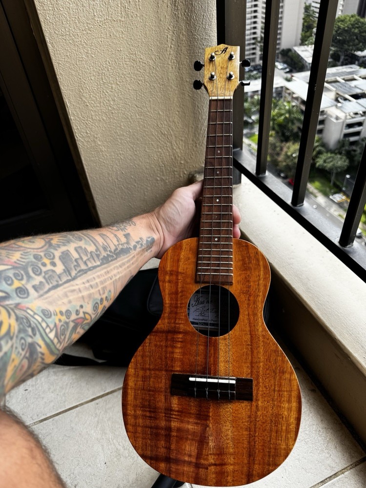 Ana’Ole Solid Koa Concert Ukulele Hand Made
