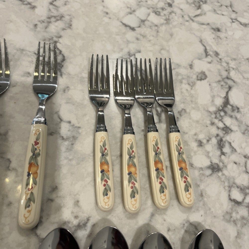 20 Piece CORELLE Pattern ABUNDANCE Fruit FLATWARE Silverware KNIFE Spoon FORK