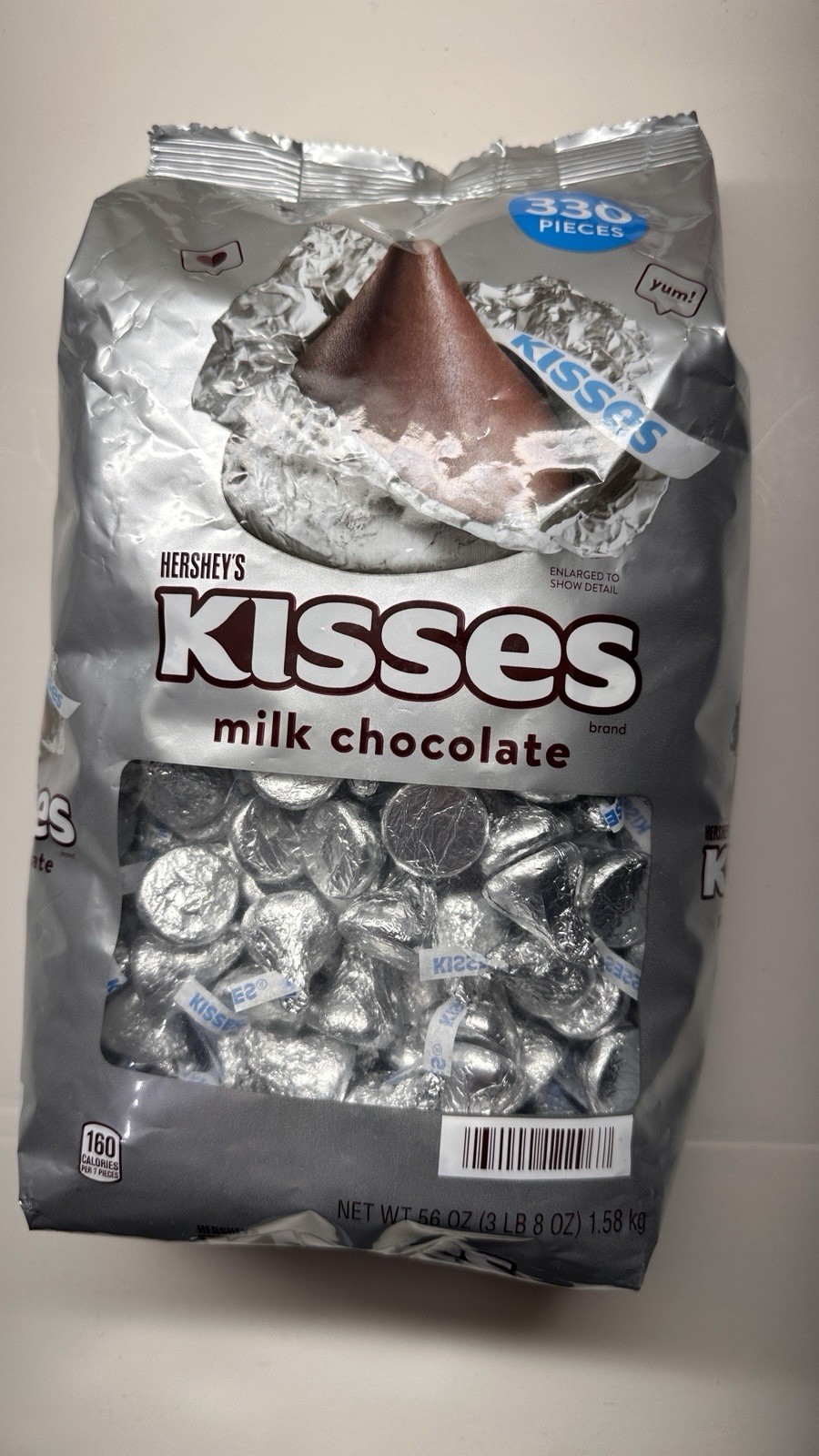 HERSHEY'S KISSES Milk Chocolate Candy - 330 pcs, Bulk Bag Candies, 56 Oz.