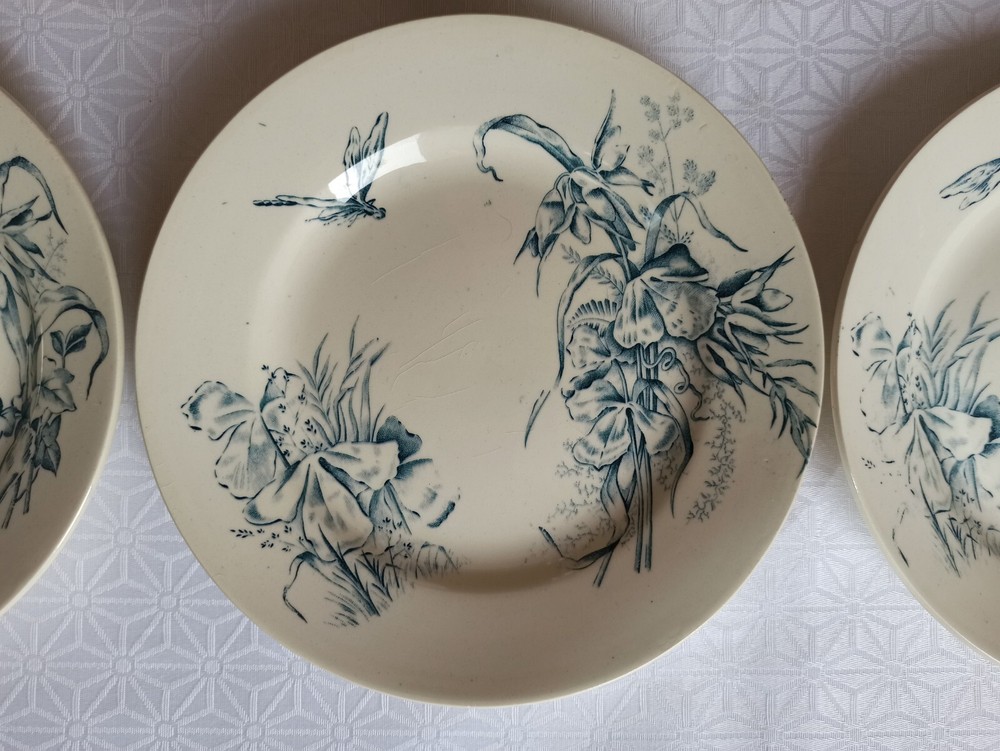 8 Flat Plates in Faience Earthenware Art Nouveau