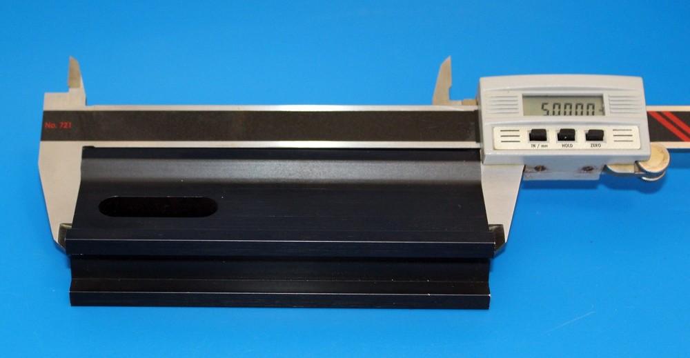 Melles Griot Optical Rail 560-680mm 2” Width