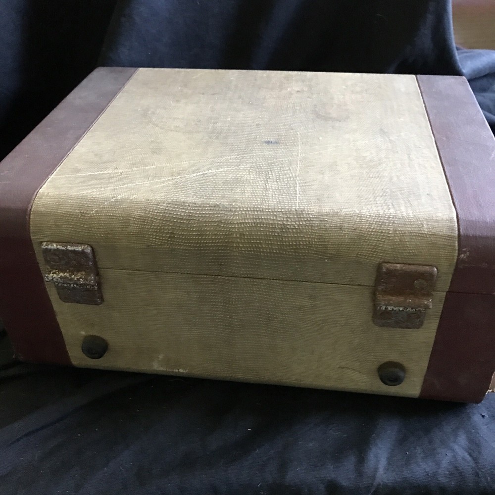 1950s VIDOR Radio Empty Case