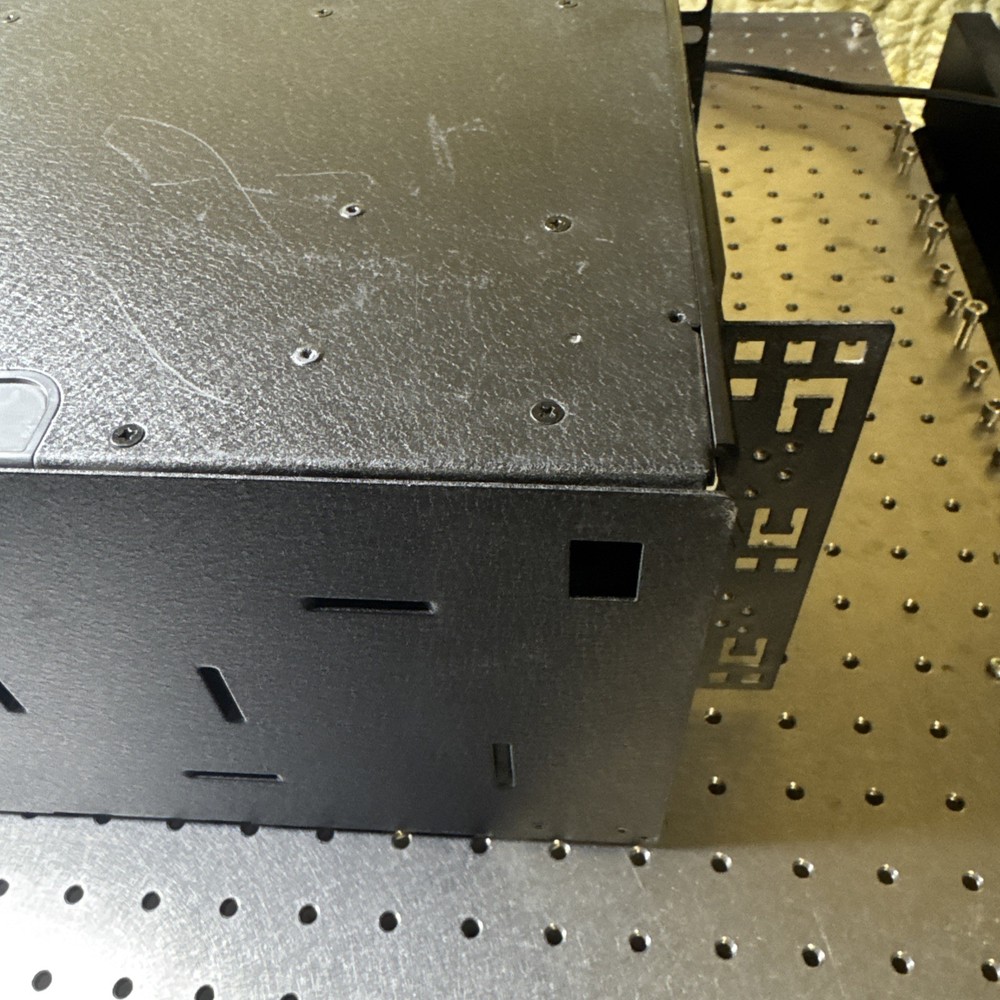 Corning CCH-04U Fiber Distribution Panel 4RU 12 Position Empty