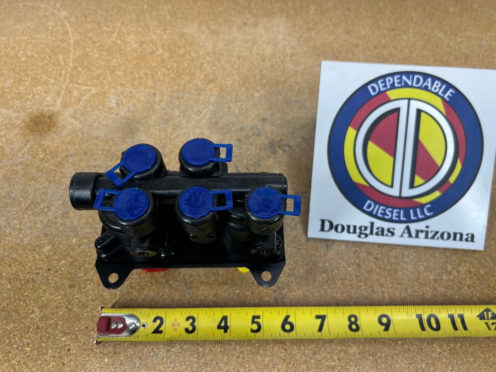 MV-3 Dash Control Valve. # S-16988 Ref. # Bendix 800516, 065157, 1665095C91