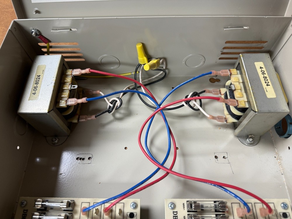 B-TRON Corp DB8 Access Control Power Supply