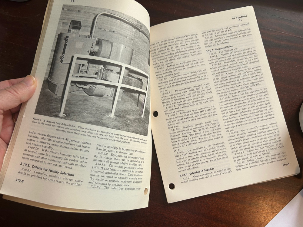 1958 US Army Technical Book : Storage & Materials Handling, w/changes 1-6