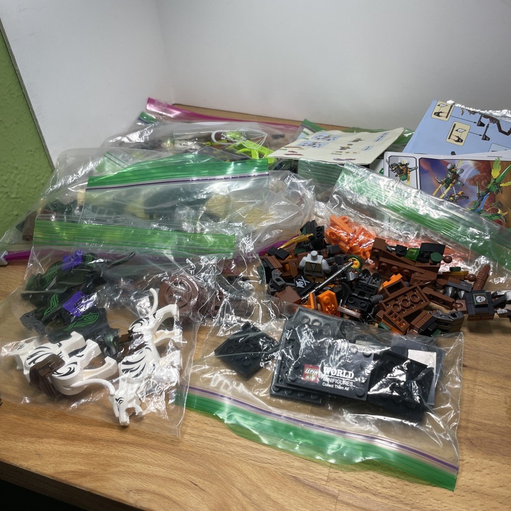 minifigure And Blocks Instruction Book