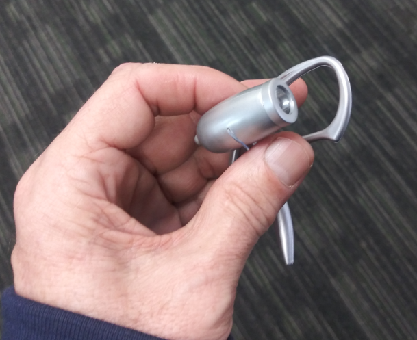 Ear-Lite Super Bright LED Mini Spotlight On Your Ear LIGHT + Extra Batteries NIP